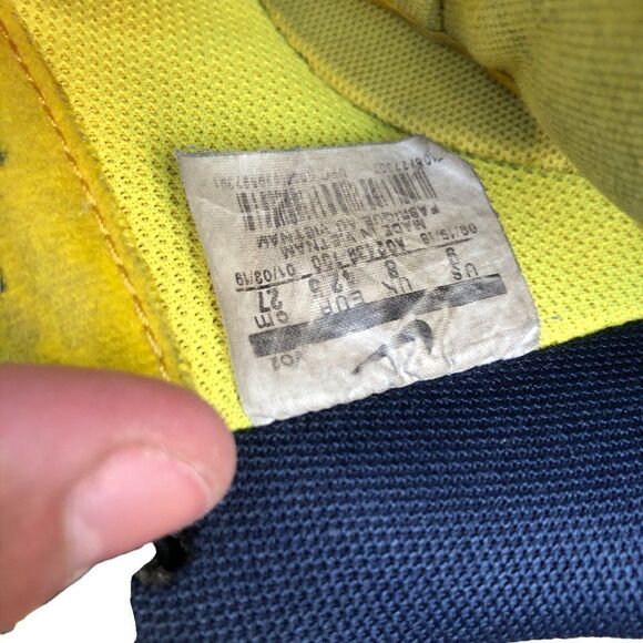 RARE 2018 Nike Air Force 1 Low '07 LV8 1 Amarillo Size 9 - Picture 8 of 16